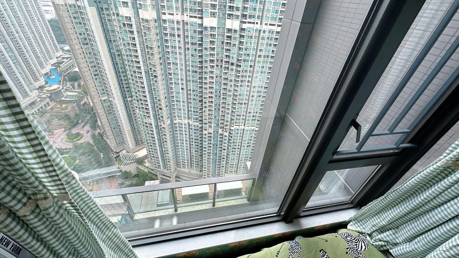 Apartment 香港將軍澳歐式風格3房2廳高級公寓 China